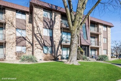 3026 Bernice Rd unit 308, Lansing, IL 60438 - photo 2