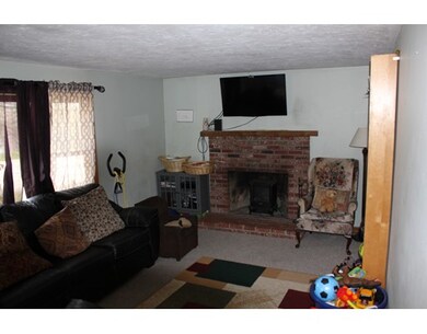 1 Oak Tree Dr unit A, Milford, MA 01757 - photo 4