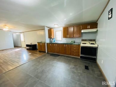 715 S 10th St, Petersburg, IN 47567 - photo 3