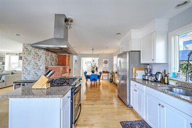 3 Sefton Dr, Cranston, RI 02905 - photo 2
