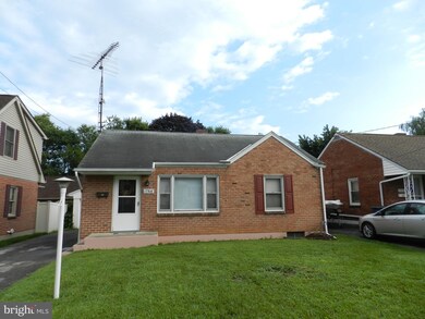 17516 Lexington Ave, Hagerstown, MD 21740 - photo 2