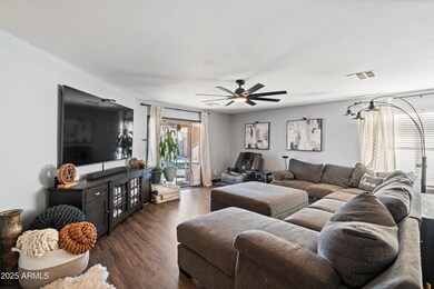 671 W Jahns Ct, Casa Grande, AZ 85122 - photo 4