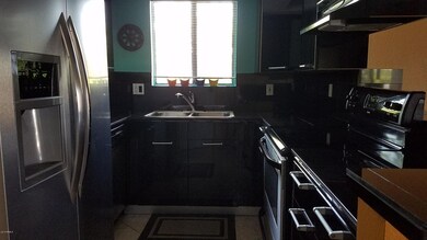 1352 kitchen 5