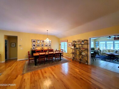 804 E Whippletree Ct, Lords Valley, PA 18428 - photo 5