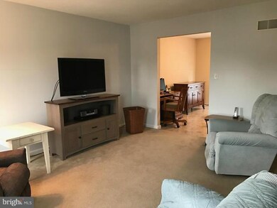 1417 Mallard Dr E, Chambersburg, PA 17202 - photo 6