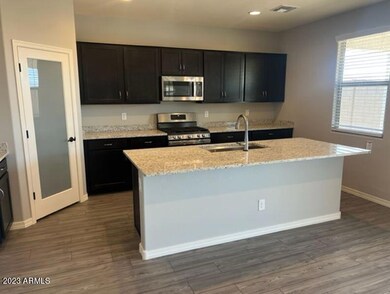 DCR 386 Kitchen