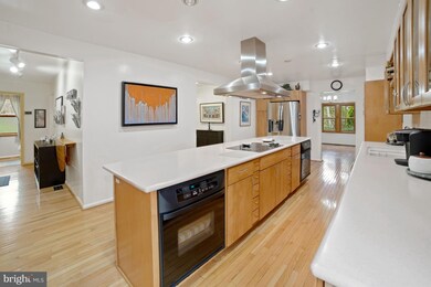 7442 Weather Worn Way, Columbia, MD 21046 - photo 6