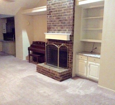 2924 Avenue I, Bay City, TX 77414 - photo 2