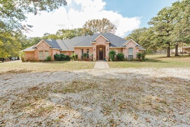 306 Amanda Way, Decatur, TX 76234 - photo 2