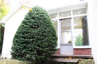 601 Miles Ave, Olyphant, PA 18447 - photo 4