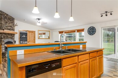 243 Bremgartner Rd, Winlock, WA 98596 - photo 7