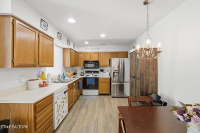 8005 Atmore Way, Powell, TN 37849 - photo 6