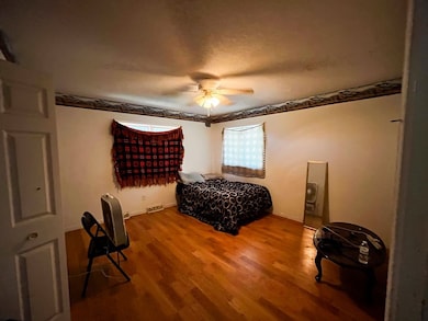 1037 Rachael St, Waterloo, IA 50701 - photo 4