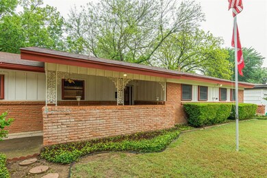 1120 Reed St, Hurst, TX 76053 - photo 4