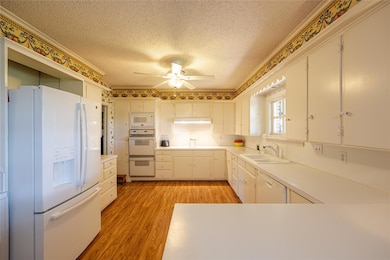 900 N 37th St, Corsicana, TX 75110 - photo 7