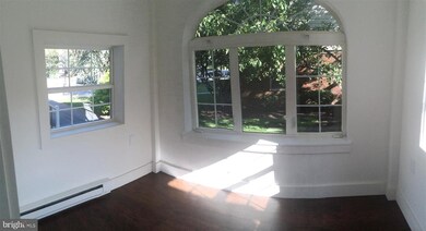 16 S Custer Ave, New Holland, PA 17557 - photo 5