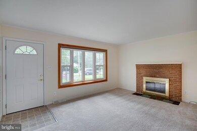 44076 Louisdale Rd, California, MD 20619 - photo 5