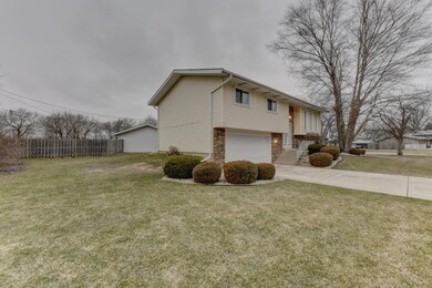 9858 Mckinley St, Crown Point, IN 46307 - photo 3