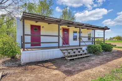 View of front of home featuring a porch