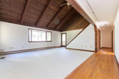 2216 E Clarendon Rd, North Clarendon, VT 05759 - photo 6