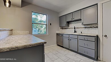 6547 Romilly Dr, Jacksonville, FL 32210 - photo 6