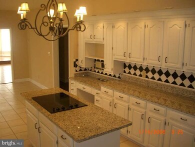 7205 Bloomsbury Ln, Spotsylvania, VA 22553 - photo 7