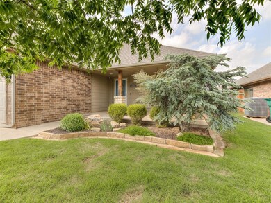 2409 NW 174th St, Edmond, OK 73012 - photo 3