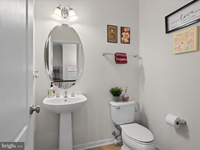 43260 Mitcham Square, Ashburn, VA 20148 - photo 6