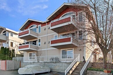 641 Bell St unit 201, Edmonds, WA 98020 - photo 2