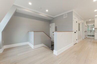 15 Mckone St unit 2, Dorchester, MA 02122 - photo 6