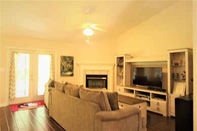 233 Duncan Dr, Crawfordville, FL 32327 - photo 4