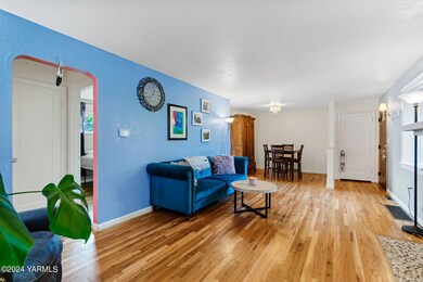 312 N 40th Ave-6