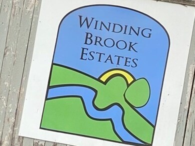 64 Tennis Plaza Rd unit 17, Dracut, MA 01826 - photo 2