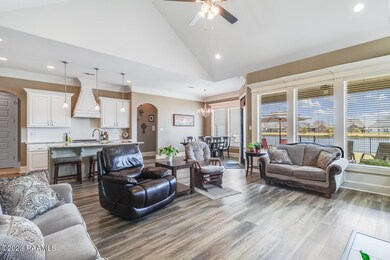 121 San Sebastian Dr, Youngsville, LA 70592 - photo 5