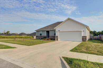 1275 Habersham St, Republic, MO 65738 - photo 2