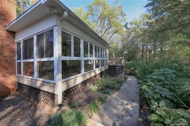 426 Beverly Dr, Statesville, NC 28625 - photo 2