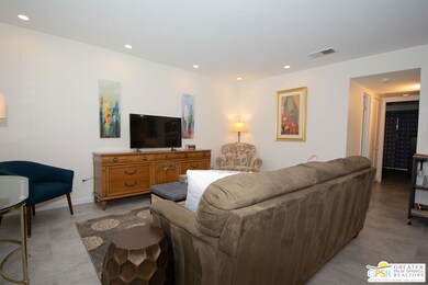 365 N Saturmino Dr unit 5, Palm Springs, CA 92262 - photo 4