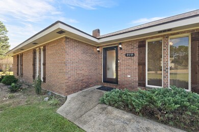 979 Richburg Rd, Hattiesburg, MS 39402 - photo 2