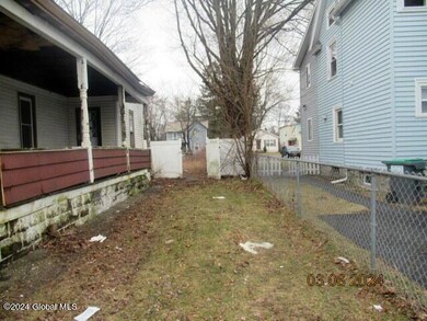22 Mason St, Glens Falls, NY 12801 - photo 5