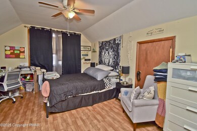 67 N 10th St, Stroudsburg, PA 18360 - photo 6