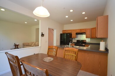 66 Tulip Cir, South Grafton, MA 01560 - photo 4