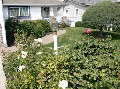 395 Marian Ave unit 68, Central Point, OR 97502 - photo 2