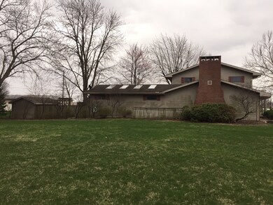 919 S Division St, Chenoa, IL 61726 - photo 5