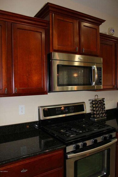 Beautfiul stainless gas range