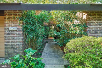 10614 Fiesta Rd, Fairfax, VA 22032 - photo 3