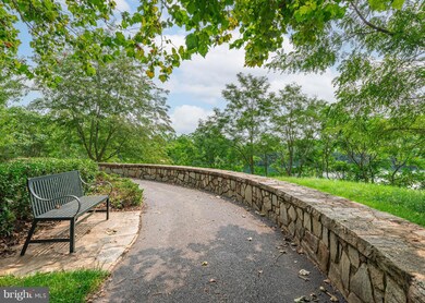 9010 Moss Cliff Ct, Laurel, MD 20723 - photo 5