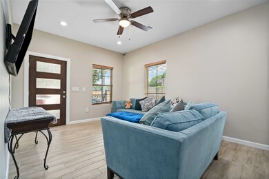 3915 Broyles St, Houston, TX 77026 - photo 3