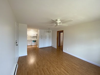 37 Holten St unit 10, Danvers, MA 01923 - photo 2