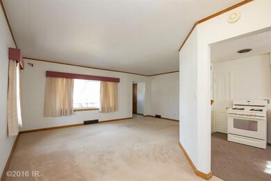 2405 Maple St, Des Moines, IA 50317 - photo 4