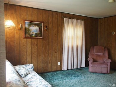 1509 Valley Rd, Bethlehem, PA 18018 - photo 5